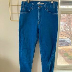 Blue Levi’s high-waist skinny jeans